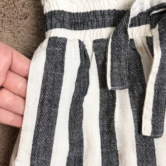 Umgee Linen Cotton High Rise Striped Shorts Paper Bag Waist Black White Small - Picture 7 of 10